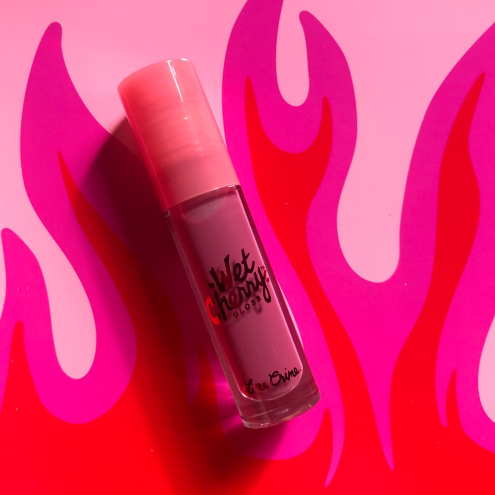 🍒 BRAND NEW 🍒 WET CHERRY LIP GLOSS 🍒
